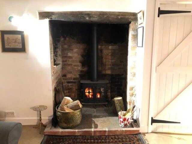 River Cottage A Country Retreat In Wooded Gardens East Stoke  Exteriör bild