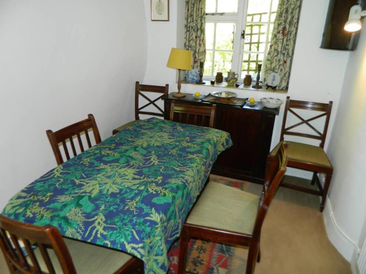 River Cottage A Country Retreat In Wooded Gardens East Stoke  Exteriör bild