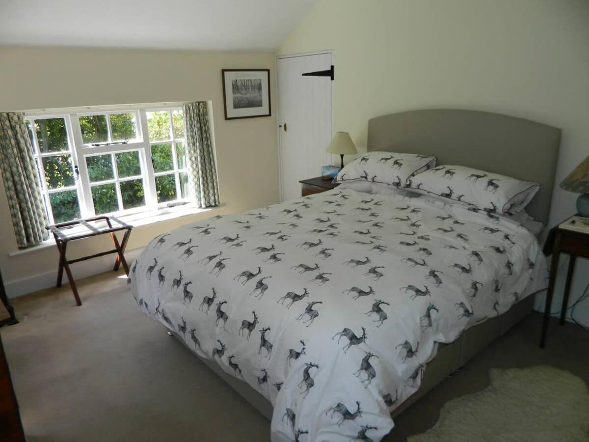 River Cottage A Country Retreat In Wooded Gardens East Stoke  Exteriör bild