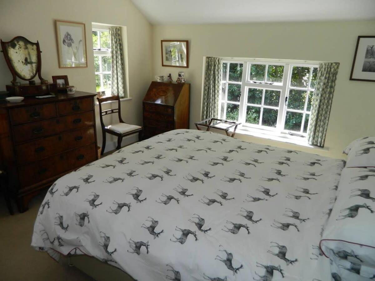 River Cottage A Country Retreat In Wooded Gardens East Stoke  Exteriör bild